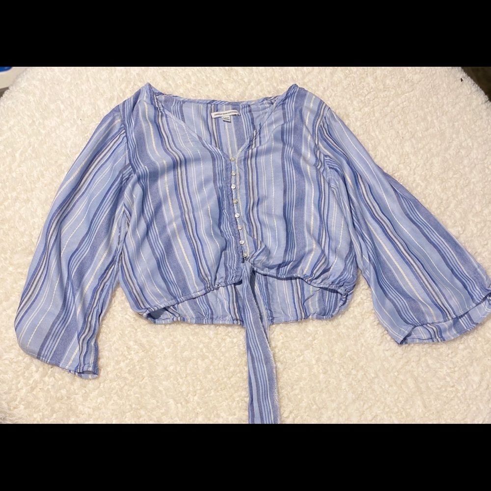 American Eagle Size M Crop Top
